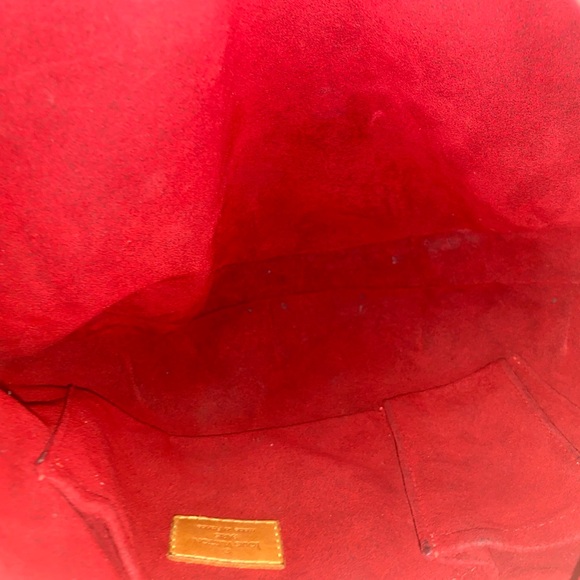 🟤⚜️🟤ICONIC BAG LOUIS VUITTON CROISSANT GM AUTH🟤⚜️🟤SALEEE✅BLACK FRIDAY ✅🤩🥳 - Picture 9 of 17